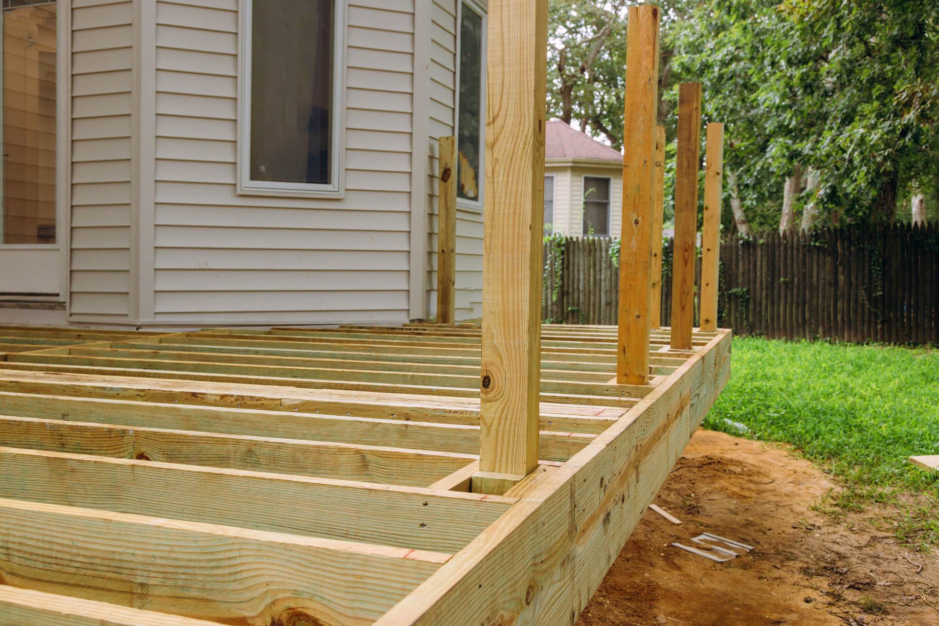 General Contractor building Deck